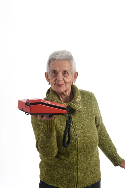 오래 된 전화 통화 하는 여자 — 스톡 사진