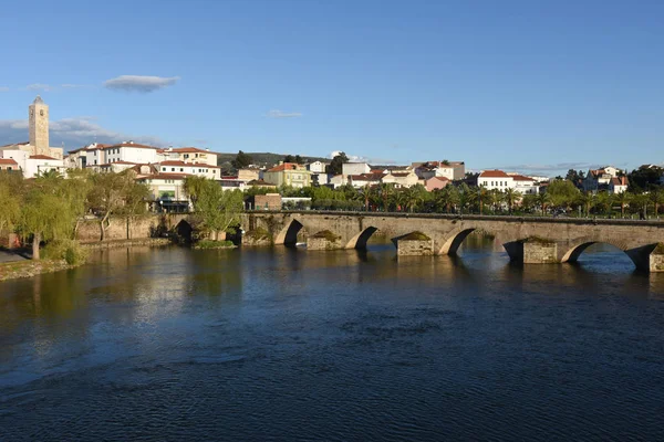 Vila de Mirandela, Alto Douro, Portugal — Fotografia de Stock