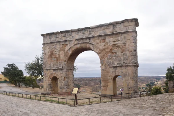 Roman arch of  Medinaceli, (2nd-3rd century), Soria province — Stock Photo, Image