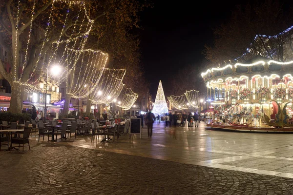 Kerstmis in het historische centrum van Avignon, Provence, Frankrijk — Stockfoto