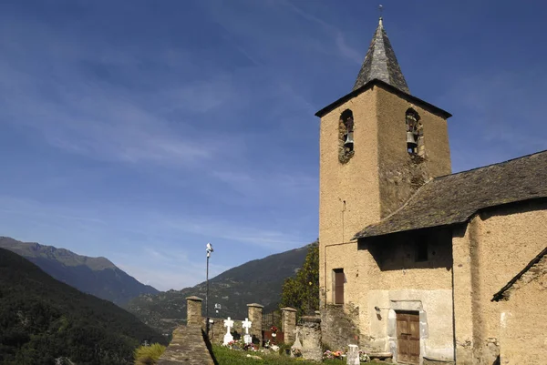 Iglesia de Sant Peir, Betlan, Valle de Aran, provincia de Lleida, Cataluña, España —  Fotos de Stock