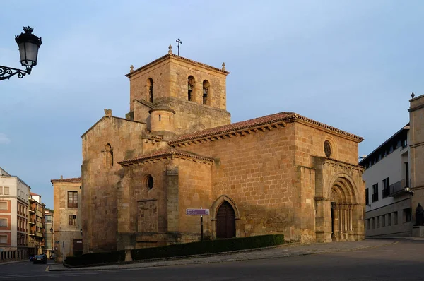 Románský kostel San Juan v Soria, Castilla y Leon, Španělsko — Stock fotografie