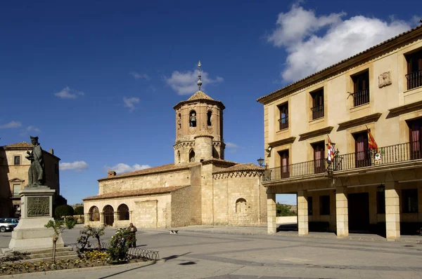 Praça principal de Almazan, província de Soria, Castilla-Leon, Espanha — Fotografia de Stock