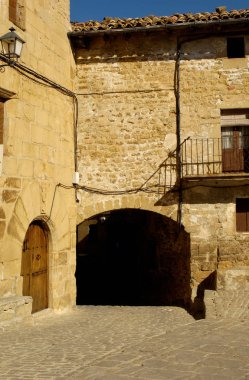 Ortaçağ Köyü, Ujue,: Navarra, Spain içinde