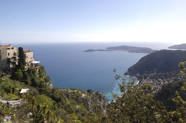 Fransız Rivierası Eze Köyü üzerinden Deniz Manzaralı, — Stok fotoğraf