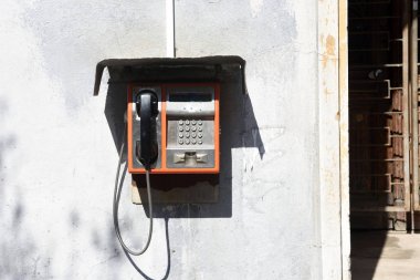 Sibiu, Transilvanya, Romanya sokak telefon,