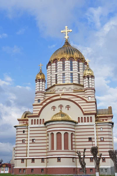 ट्रान्सिल्व्हेनिया, रोमानिया मध्ये फगारसचे ऑर्थोडॉक्स चर्च — स्टॉक फोटो, इमेज