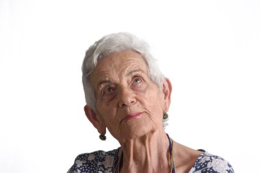 Beyaz üzerine son sınıf bir kadının portresi.