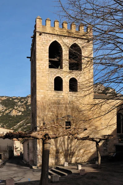 Kyrkan av Villefranche-de-Conflent, Pyrenéerna, Frankrike — Stockfoto