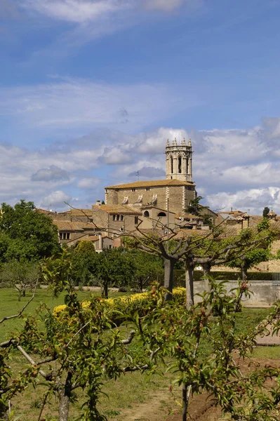 Vesnice z La Pera Baix Emporda, provincie Giroana, Španělsko — Stock fotografie