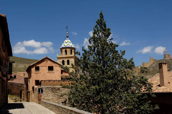 Η εκκλησία της Santa μαυρα, Albarracin, Teruel, Αραγονία, Ισπανία — Φωτογραφία Αρχείου