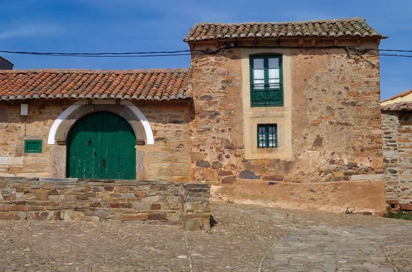 Pueblo de Castrillo de los Polvazares, provincia de León, España — Foto de Stock