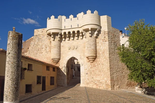 Santa Maria door, Hita, Guadalajara province,Castilla-La Mancha, — 图库照片