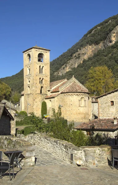 Église romane de Sant Cristofor à Beget, Garrotxa, Gérone p — Photo