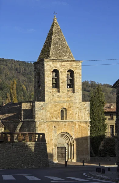 Igreja românica de Sant Esteve de Llenars, Ripolles, Girona pr — Fotografia de Stock