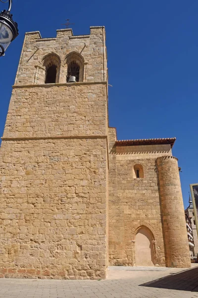 Церковь Сан-Дзюн в Аранда-де-Дуэро, провинция Бургос, Испания — стоковое фото