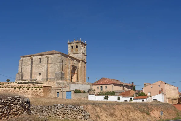 Nuestra Senora de la Asuncion, Olmedillo de Roa, Ribra del Duero — ストック写真