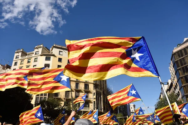 Onafhankelijkheid manifestatie in Barcelona, Si, 11 September 2017 — Stockfoto