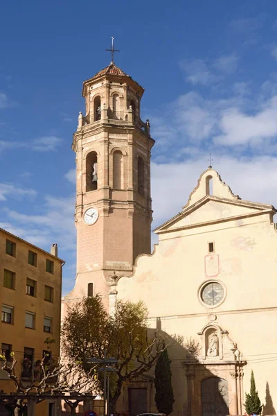 Santa Maria chuch em Falset, El Priorat, província de Tarragona, Cat — Fotografia de Stock