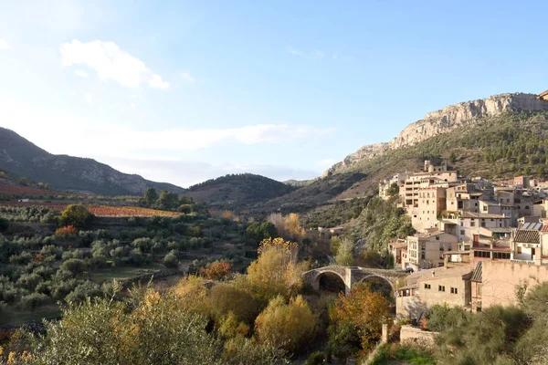 Pueblo de La Vilella Baixa, el Priorat, Tarragona, Cataluña, S —  Fotos de Stock