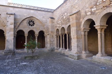 Vallbona de les Monges, Lleida prov manastır manastır
