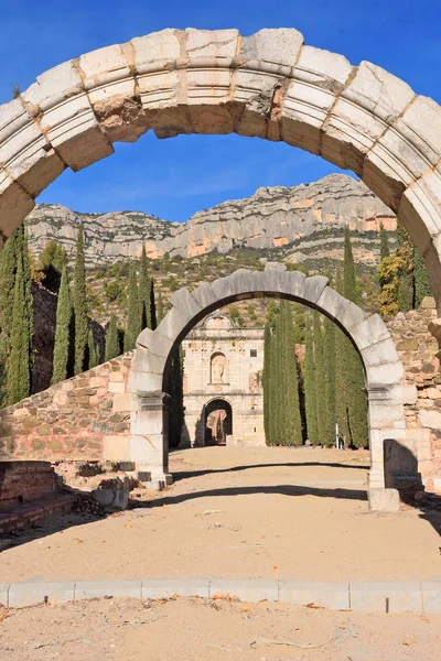 Картезіанські Escaladei в Priorat, Таррагона провінції, Cata — стокове фото