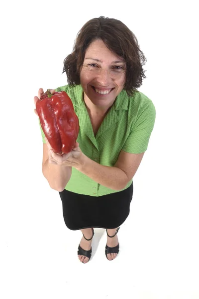 Portrait d'une femme au poivre sur fond blanc — Photo