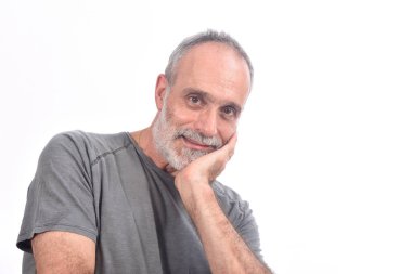 beyaz üzerine orta yaşlı adam portresi