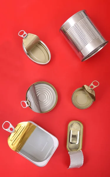 Top view of tin can isolated on red — Stock Photo, Image