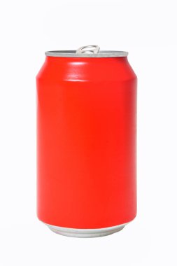 beyaz zemin üzerine kırmızı içecek konservesi