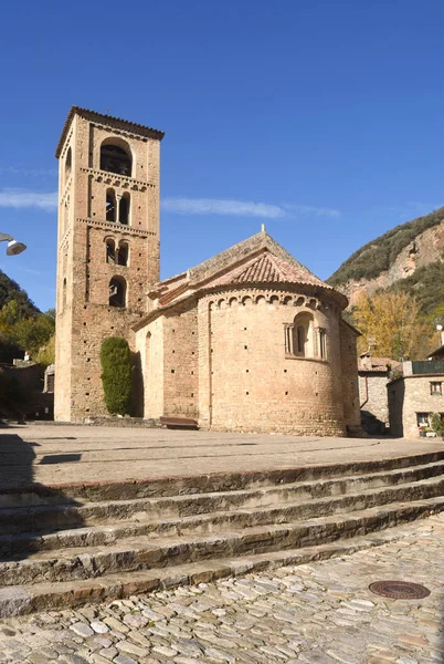 Romanesque church of Sant Cristofor in Beget, Alta Garrotxa, Gir — Foto de Stock
