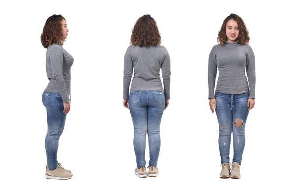 白い背景にジーンズを前と後ろと側の景色を持つ女性 — ストック写真