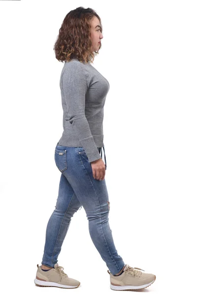 Woman Walking White Background Casual Clohing — Stock Photo, Image