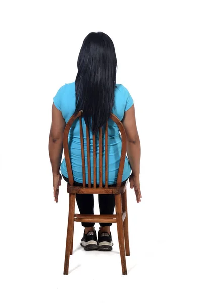 Οπίσθια Όψη Γυναίκας Που Κάθεται Στην Πλάτη Της Λευκό Φόντο — Φωτογραφία Αρχείου
