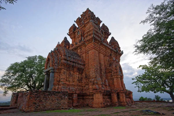 Cham Kuleleri, Ninh Thuan, Vietnam - 09 Ekim 2016 — Stok fotoğraf