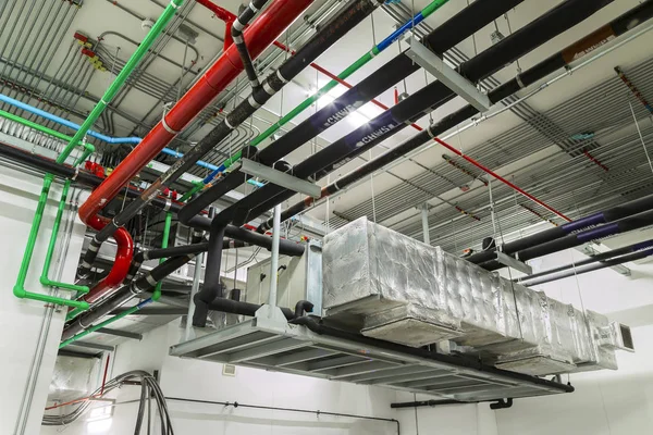 Sistema Ventilación Sistemas Tuberías Instalados Techo Del Edificio Industrial — Foto de Stock