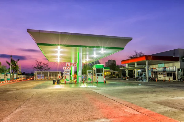 Lpg Liquid Petroleum Gas Filling Station Cheaper Gasoline Alternative — Stock Photo, Image