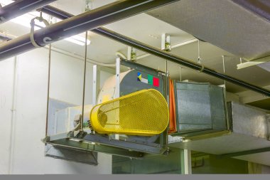 Sanayi santrifüj vantilatörü havalandırma sisteminde.