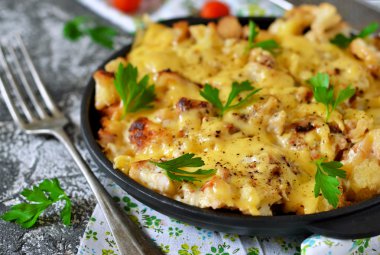 Frittata karnabahar ve mozzarella ile 