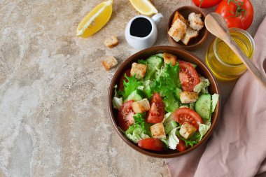 Vitamini salatası sebze ve limon suyu...