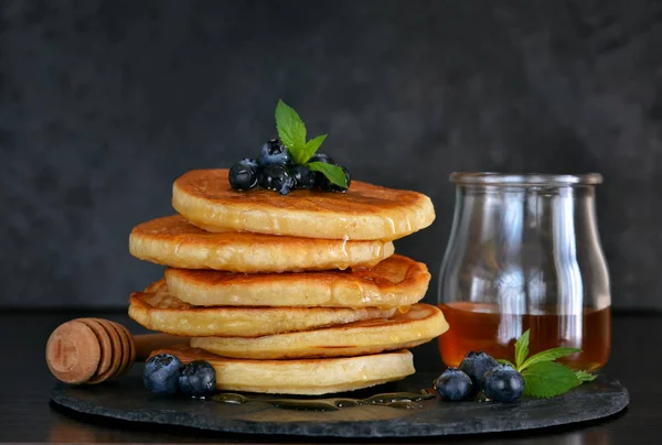 Bal ve yaban mersini ile ev yapımı yulaf gözleme