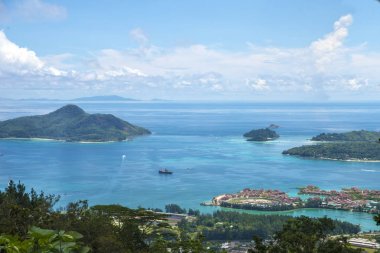 Seyşel Adaları, Hint Okyanusu ve mavi güzel görünümünü 