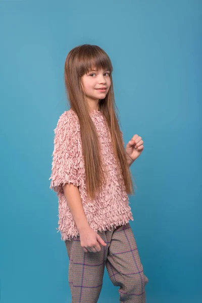 Half Length Portrait Smiling Young Girl Long Hair Bangs Wearing — Stockfoto