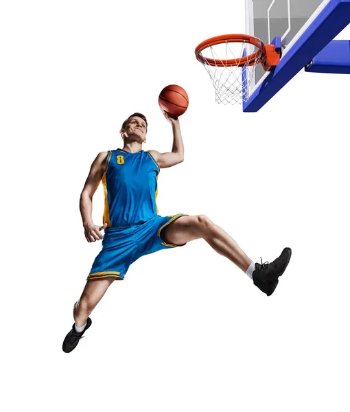 Basketbalspeler die slam dunk geïsoleerd — Stockfoto