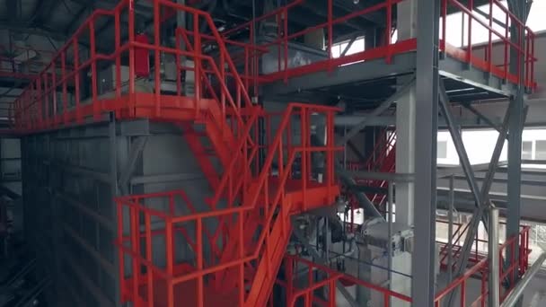 Внутренние Оранжевые Лестницы Пшеничной Мельнице Вид Воздуха — стоковое видео