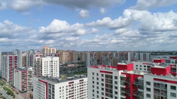 Vista Aérea Del Nuevo Barrio Moderno Ciudad Hermosos Edificios Altos — Vídeos de Stock