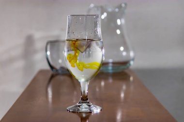 Sarı mürekkep su tablo