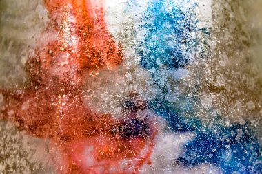 kırmızı beyaz ve mavi soyut