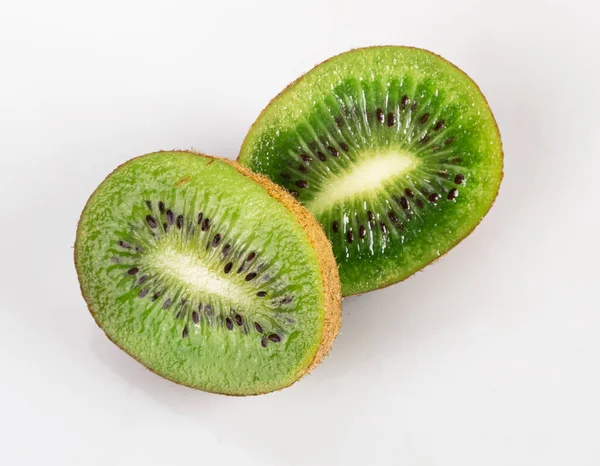 Rebanadas Kiwi Aisladas Sobre Fondo Blanco —  Fotos de Stock