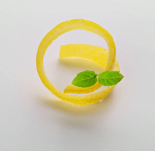 Лимонная Цепочка Белом Фоне — стоковое фото